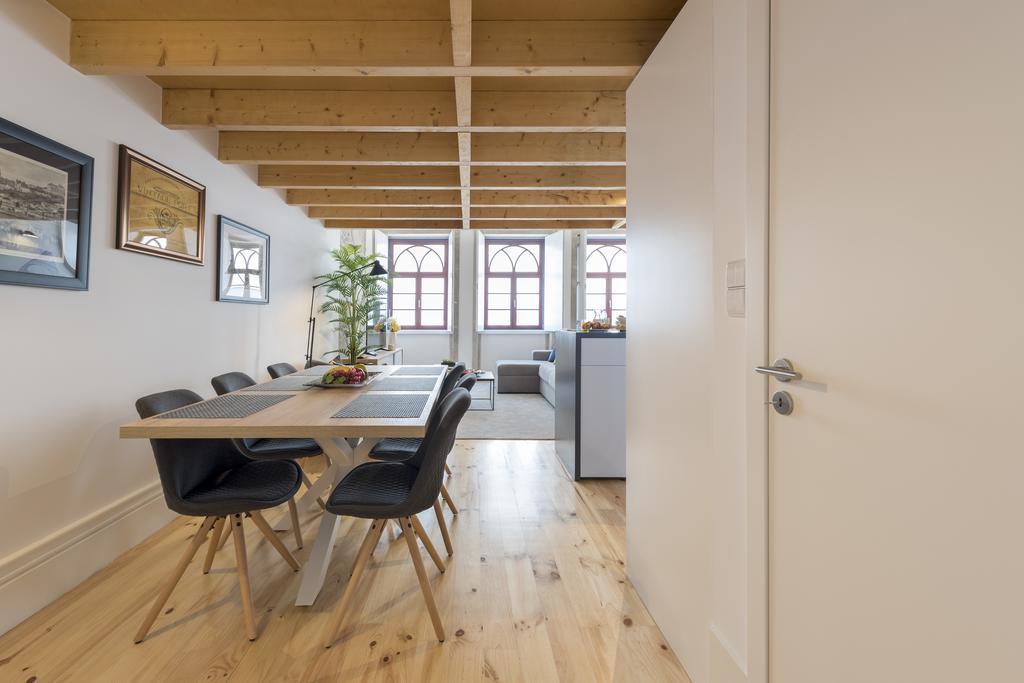 Lovelystay-Modern Loft City Center ปอร์โต ภายนอก รูปภาพ